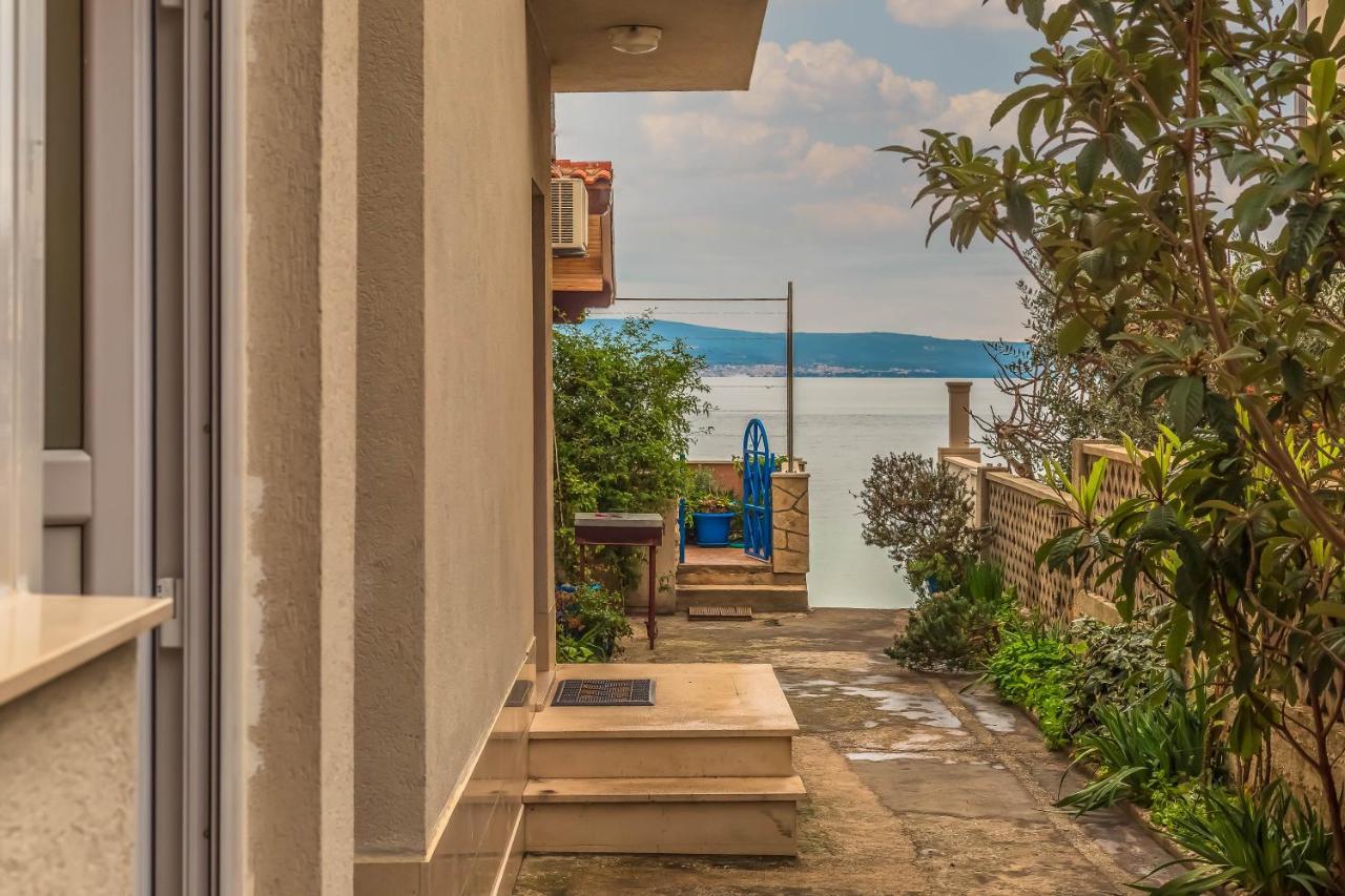 Beachfront Apartment 예세니체 외부 사진